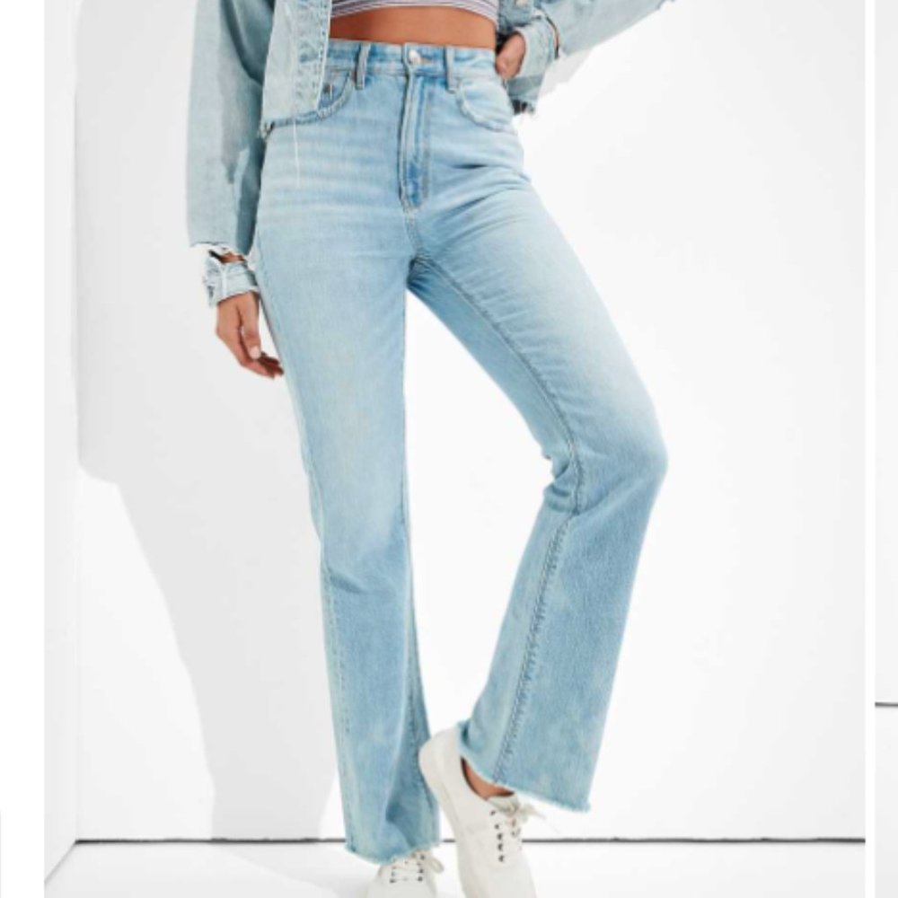 AE Highest Waist 90s Flare Jean Size 2